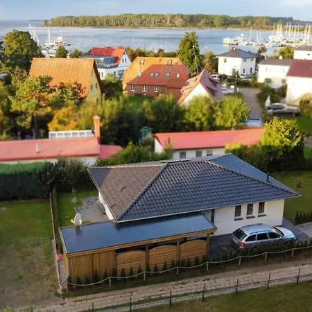 Ferienhaus Louisa Mit Lademöglichkeit, Garten Und Badewanne